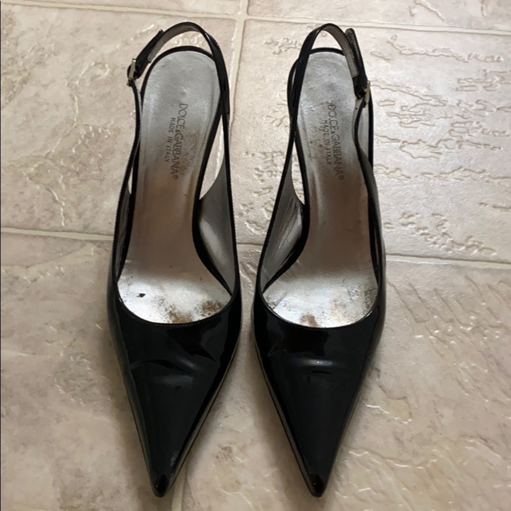 Shoe